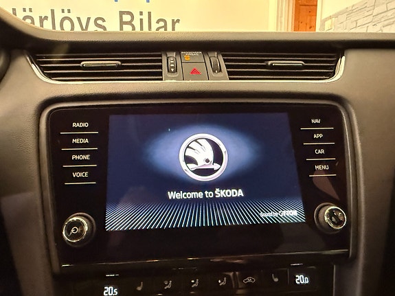 Skoda Octavia 18 of 22
