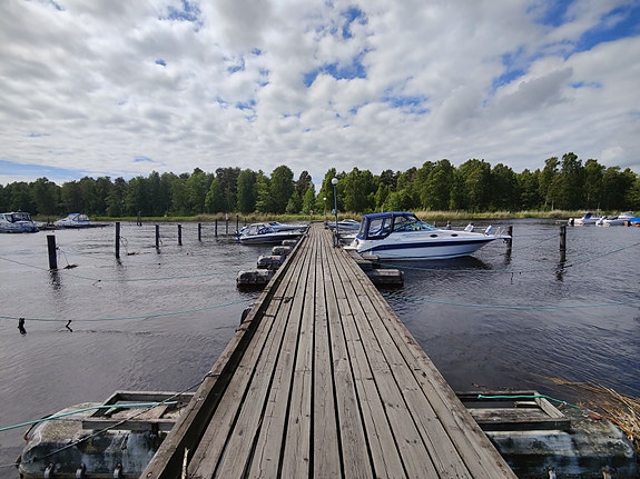 Brygga 10 plats 8 - Båtplats/bryggplats Heden Karlstad 2 of 4