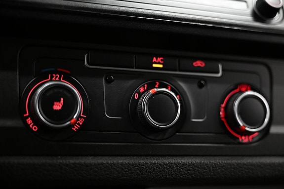 Volkswagen Transporter 23 of 28