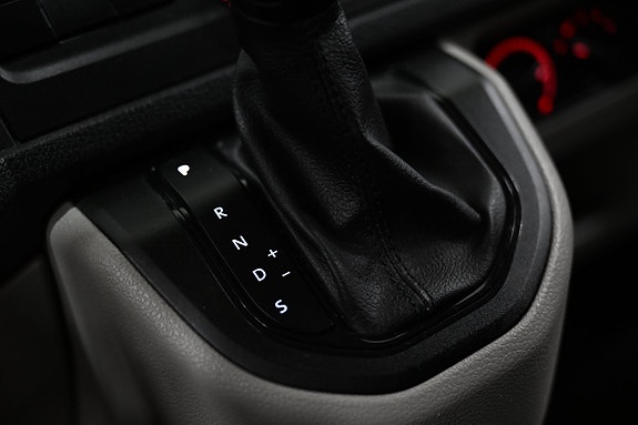 Volkswagen Transporter 21 of 28