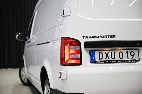 Volkswagen Transporter 13 of 28