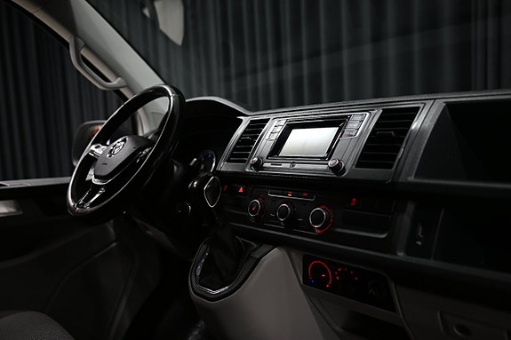 Volkswagen Transporter 27 of 28