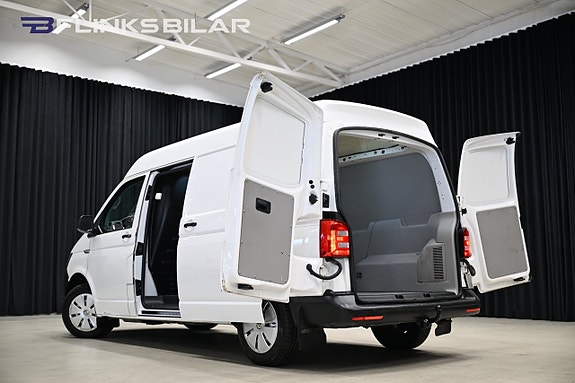 Volkswagen Transporter 8 of 28