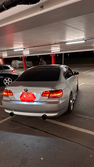 BMW 320d 5 of 7