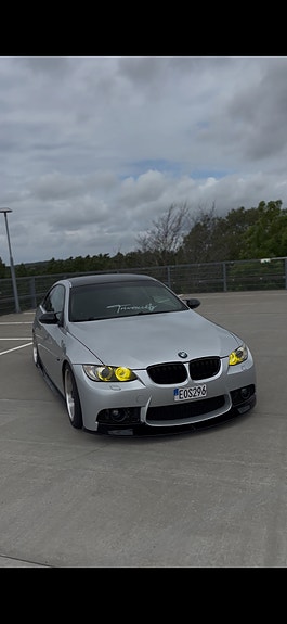 BMW 320d 4 of 7