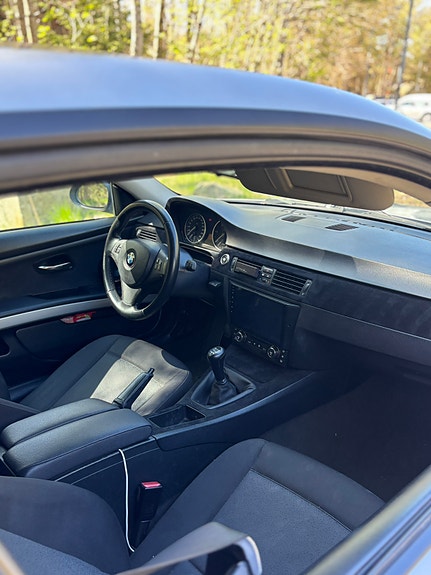 BMW 320d 3 of 7