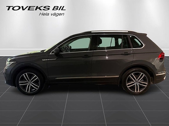 Volkswagen Tiguan 4 of 5