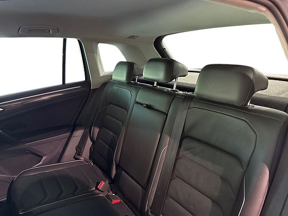 Volkswagen Tiguan 11 of 12