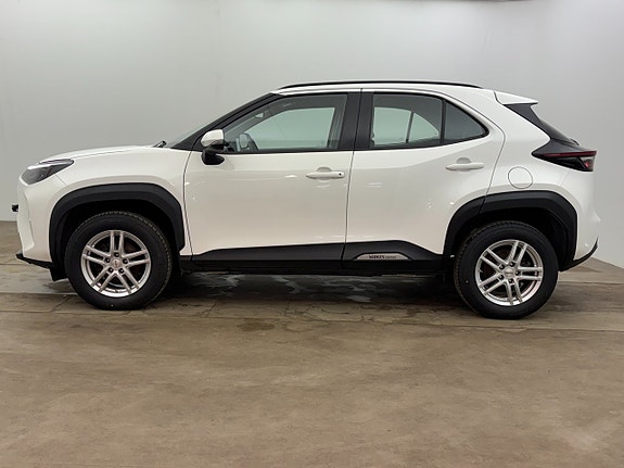 Toyota Yaris Cross 3 of 5