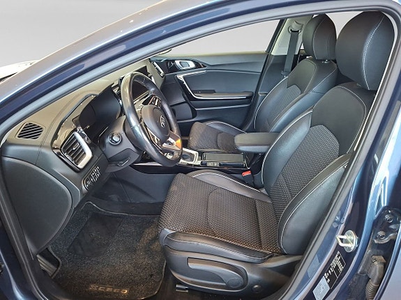 Kia XCeed 9 of 16