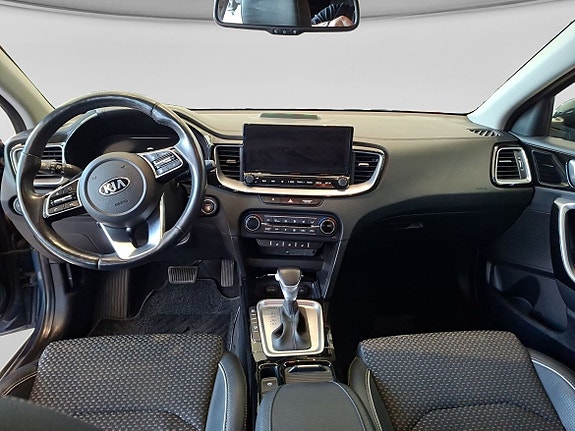 Kia XCeed 10 of 16
