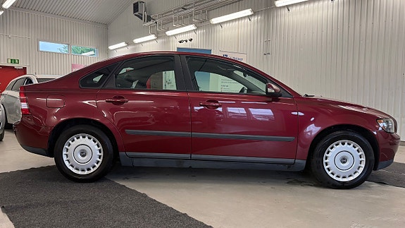 Volvo S40 9 of 19