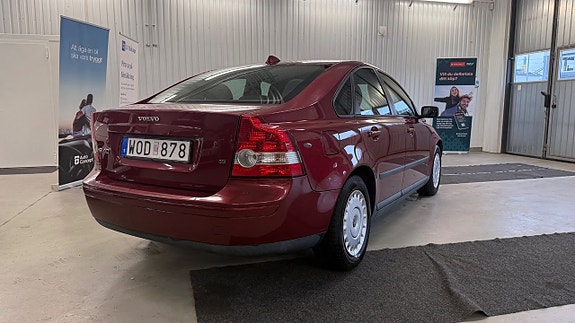 Volvo S40 8 of 19