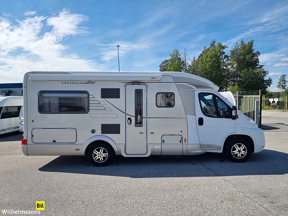 Hymer T 654 CL Exclusive Line FARTHÅLLARE DUBBELSÄNG 2 of 5