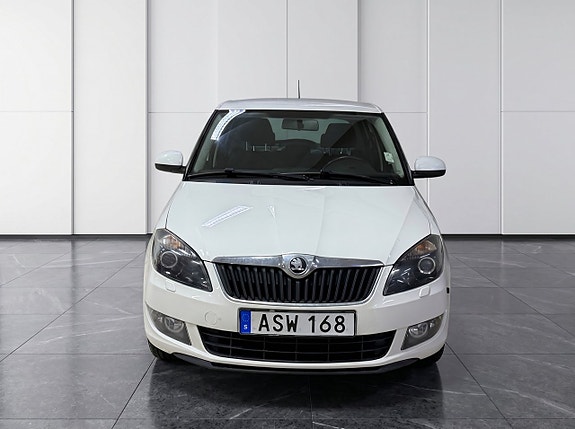 Skoda Fabia 2 of 17