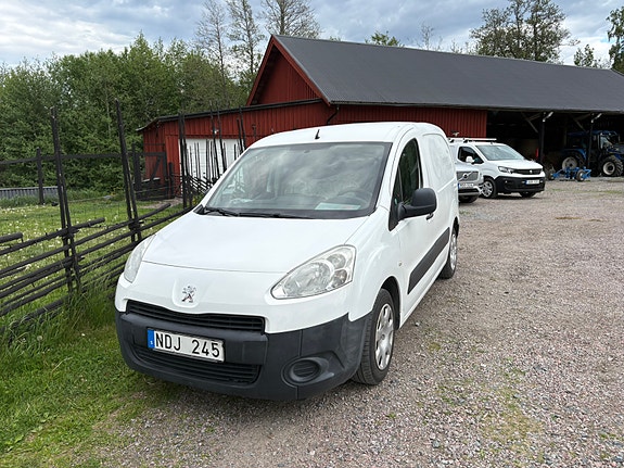 Peugeot Partner 3 of 3