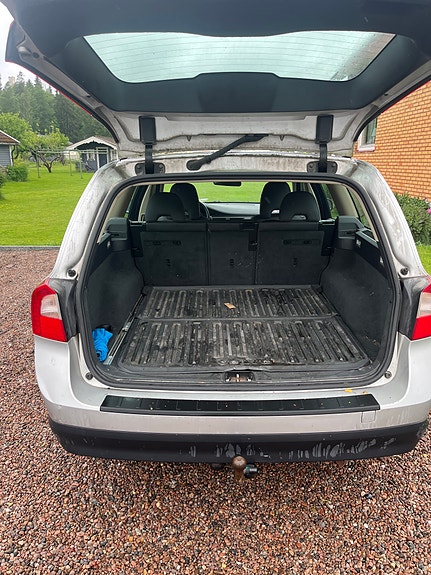 Volvo V70 5 of 5