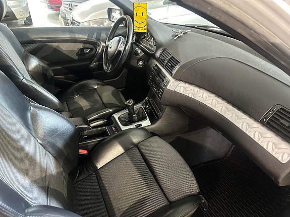 BMW 325Ti 7 of 12