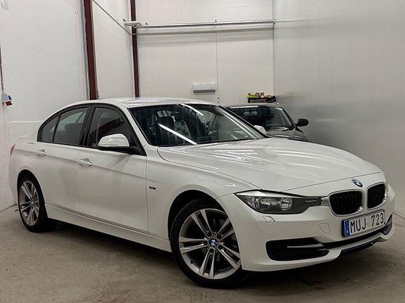 BMW 320d 3 of 5