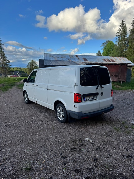Volkswagen Transporter 3 of 5