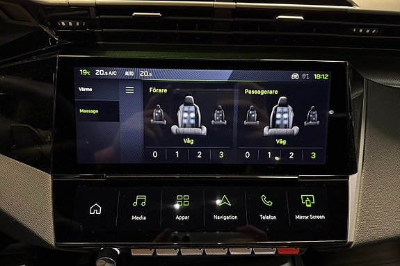 Peugeot 408 21 of 24