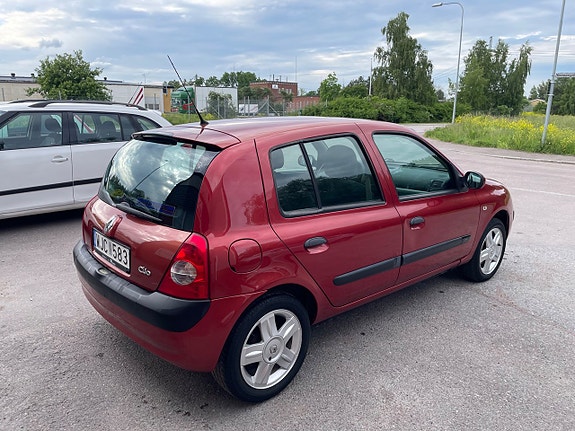 Renault Clio 6 of 12
