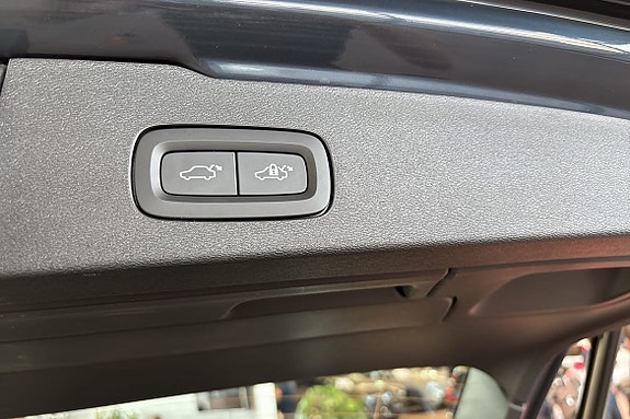 Volvo V60 16 of 18