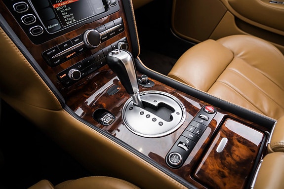 Bentley Continental GT 17 of 25