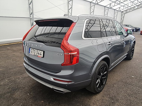 Volvo XC90 5 of 5