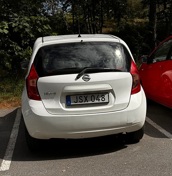 Nissan Note 2 of 5
