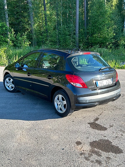 Peugeot 207 4 of 5