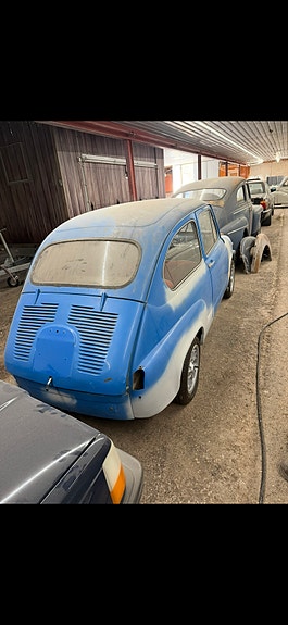 Fiat 600 3 of 5