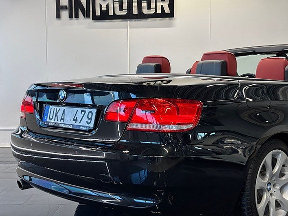 BMW 320i 8 of 26