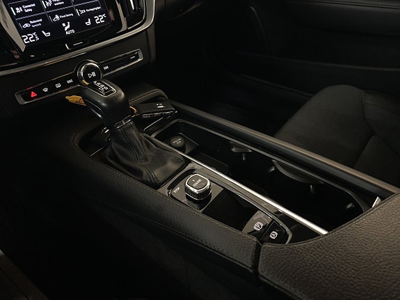 Volvo V90 20 of 25