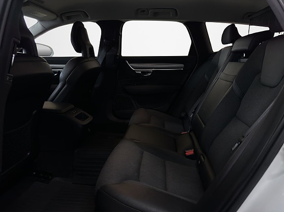 Volvo V90 21 of 25