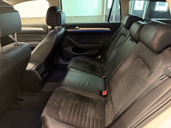 Volkswagen Passat 15 of 30