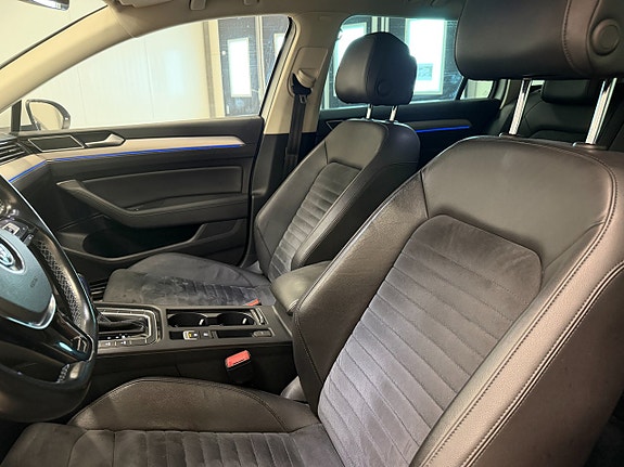 Volkswagen Passat 20 of 30