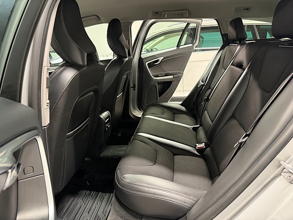Volvo V60 Cross Country 26 of 27