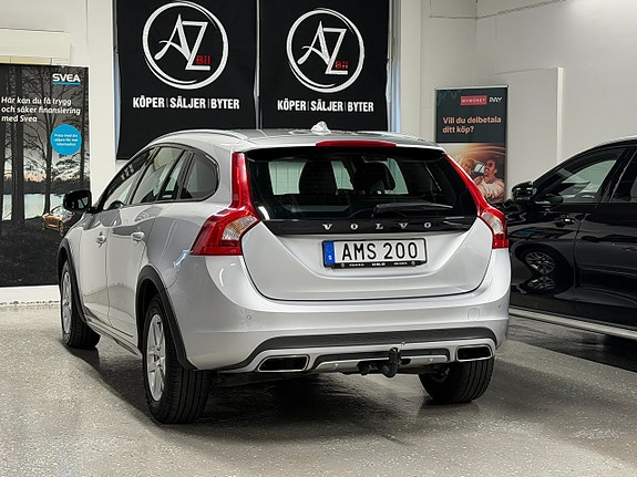Volvo V60 Cross Country 6 of 27