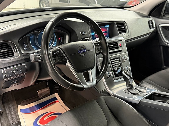 Volvo V60 Cross Country 21 of 27