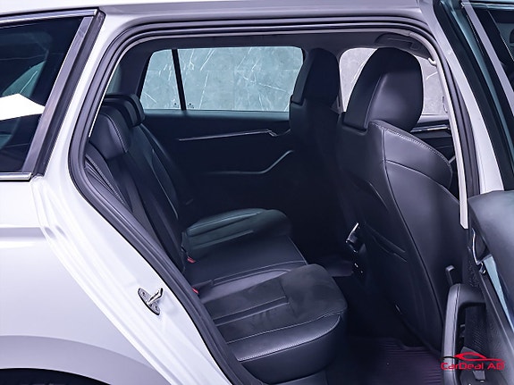 Skoda Octavia 16 of 30