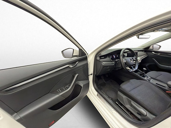 Skoda Octavia 8 of 30