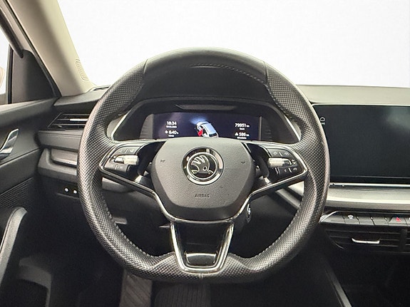 Skoda Octavia 9 of 30