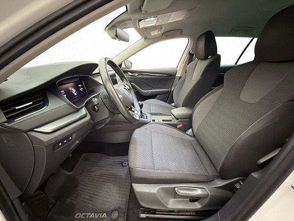 Skoda Octavia 10 of 30
