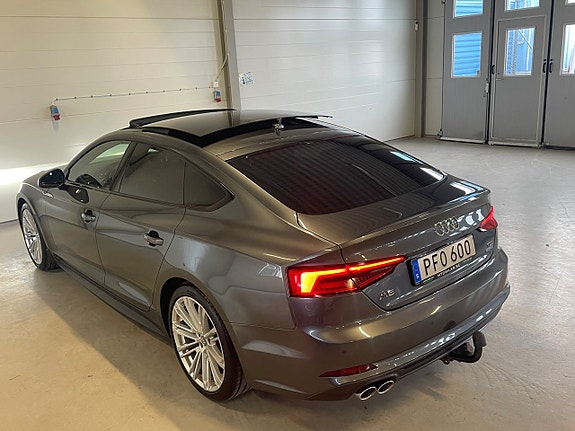 Audi A5 14 of 30