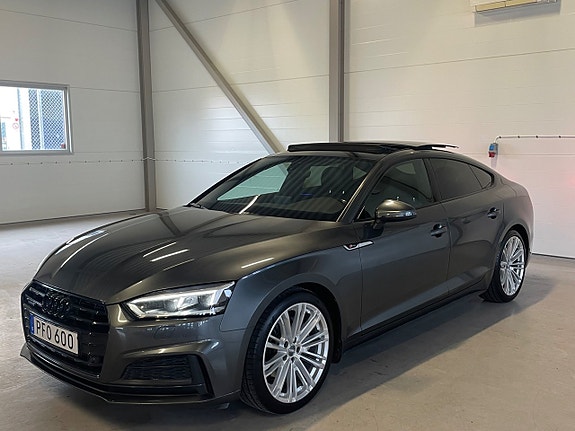 Audi A5 4 of 5