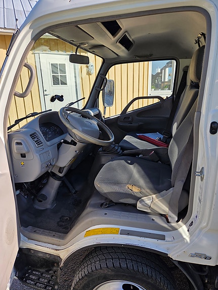 Toyota Dyna 6 of 7