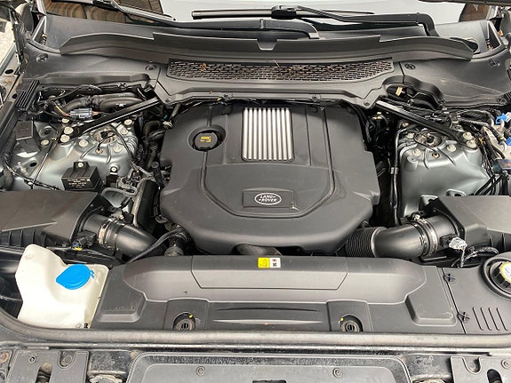 Land Rover Range Rover Sport 29 of 30