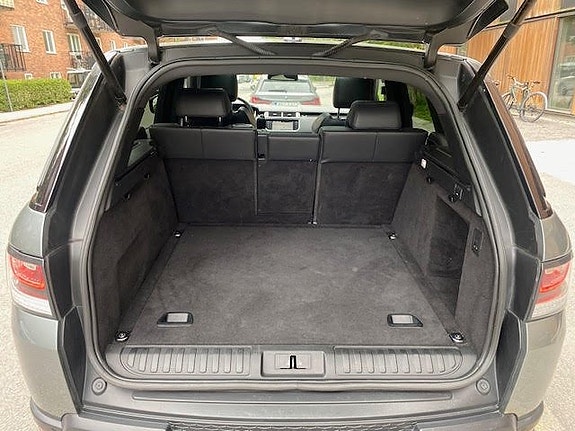 Land Rover Range Rover Sport 6 of 30
