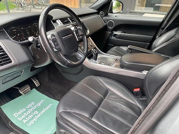 Land Rover Range Rover Sport 18 of 30